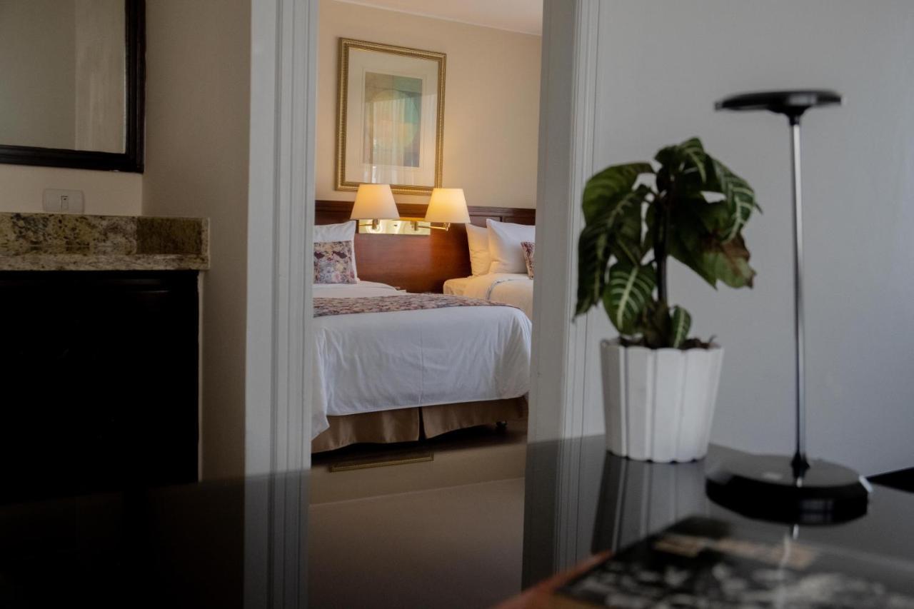 La Quinta By Wyndham Quito Hotel Ngoại thất bức ảnh