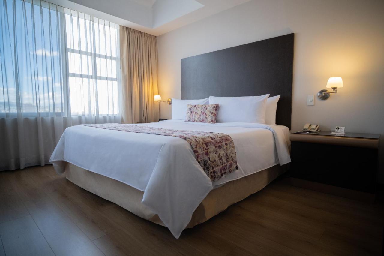 La Quinta By Wyndham Quito Hotel Ngoại thất bức ảnh