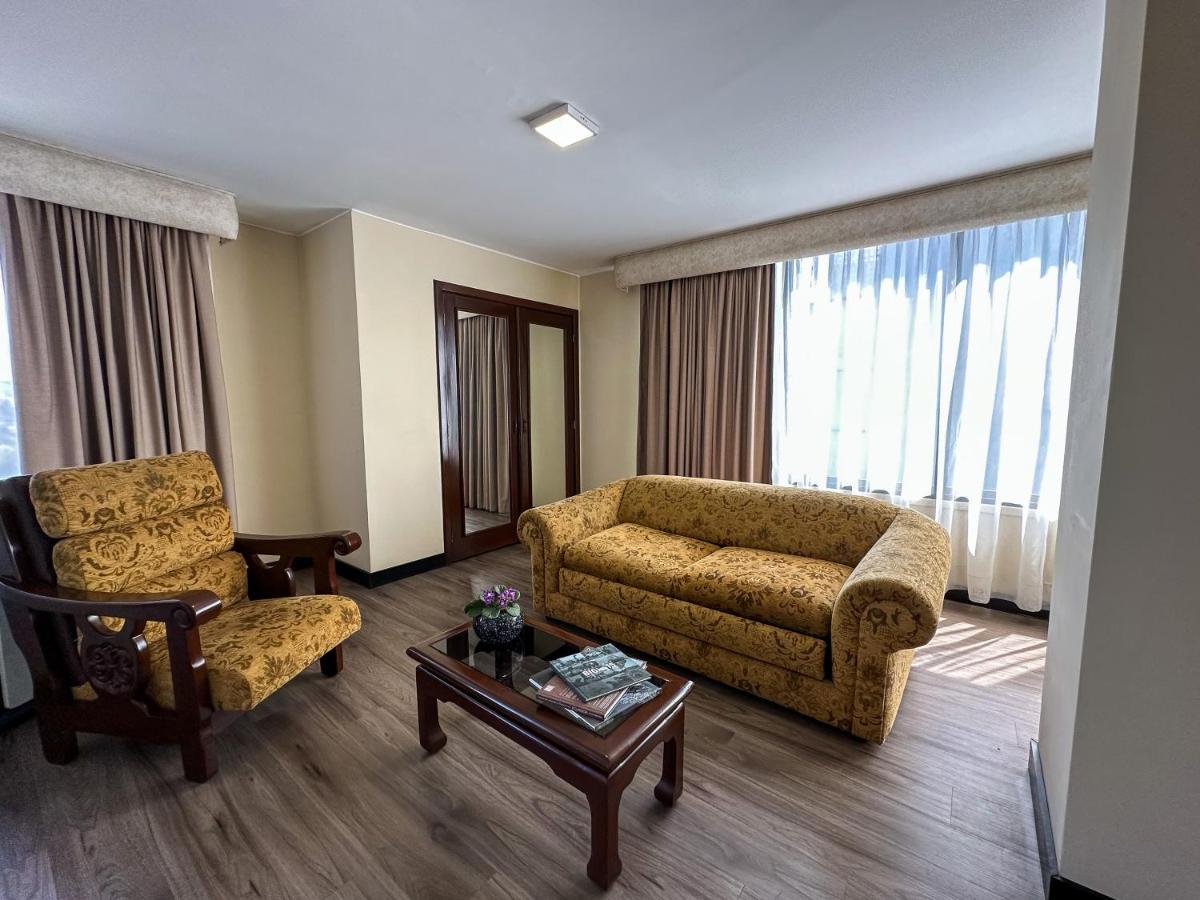 La Quinta By Wyndham Quito Hotel Ngoại thất bức ảnh