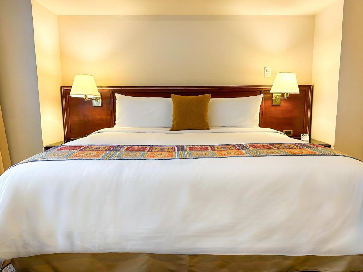 La Quinta By Wyndham Quito Hotel Ngoại thất bức ảnh